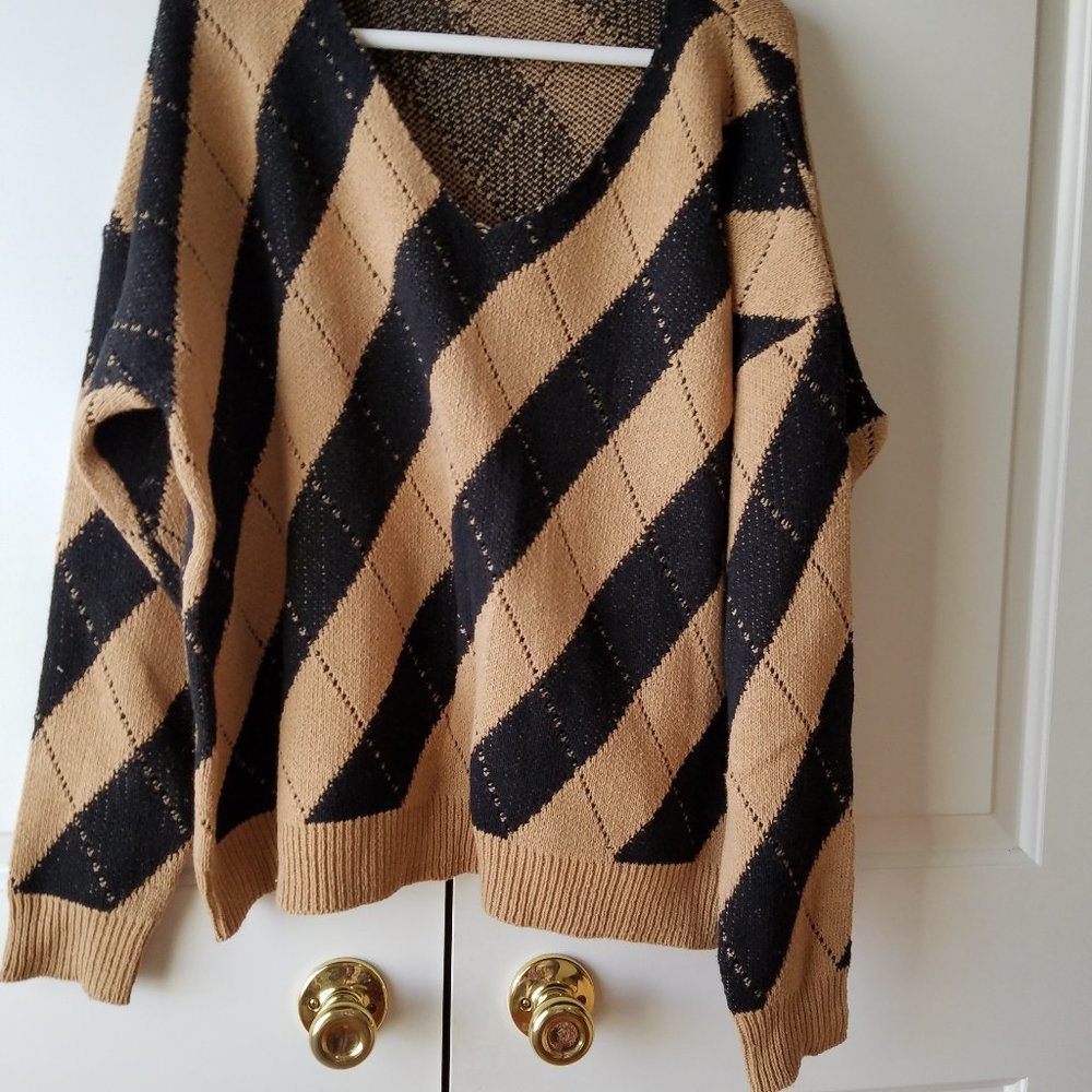 Gorgeous sweater. NWOT. Perfect! Unique!